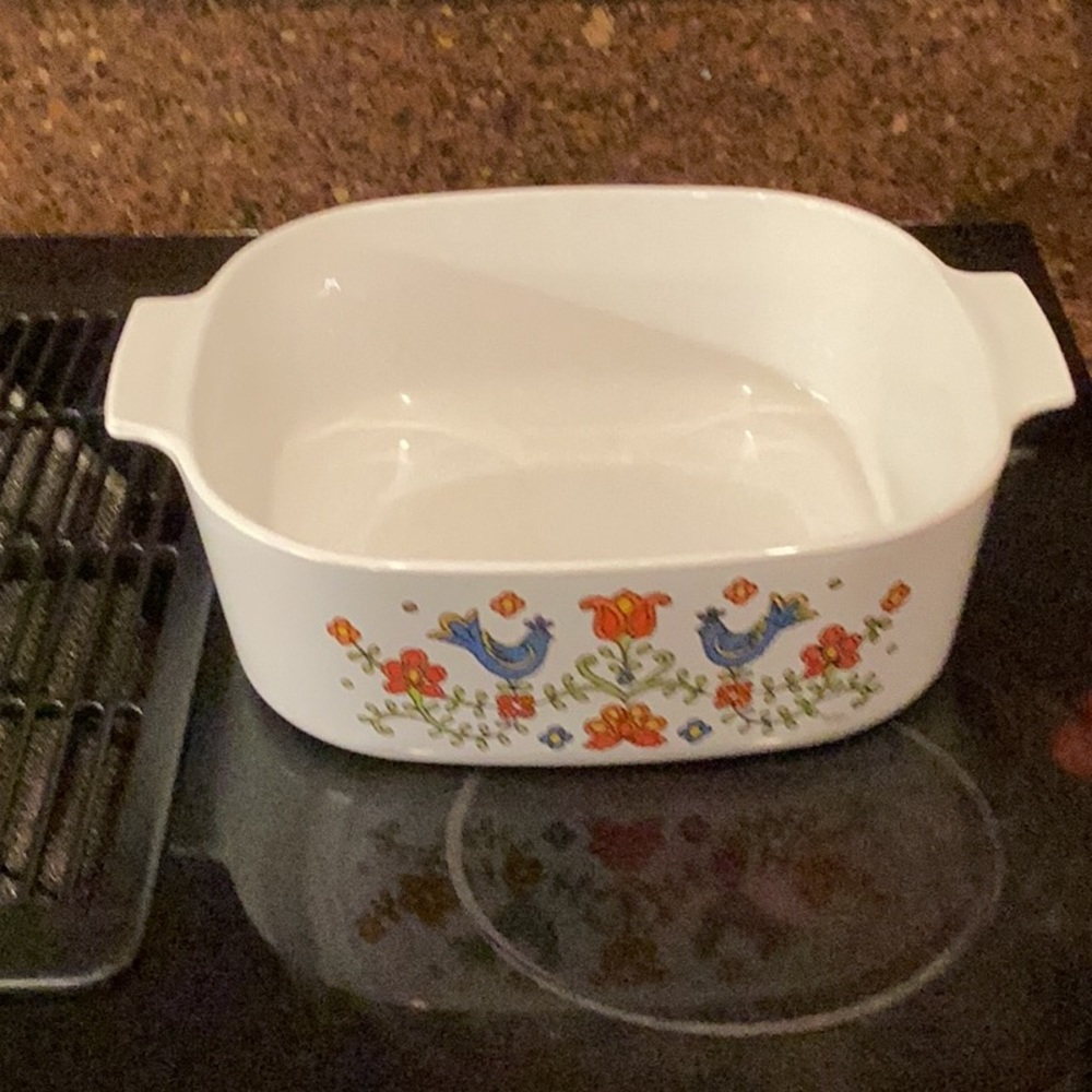 CorningWare Casserole friendship pattern